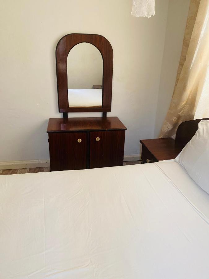 One World Village Guesthouse Bakau Exterior foto
